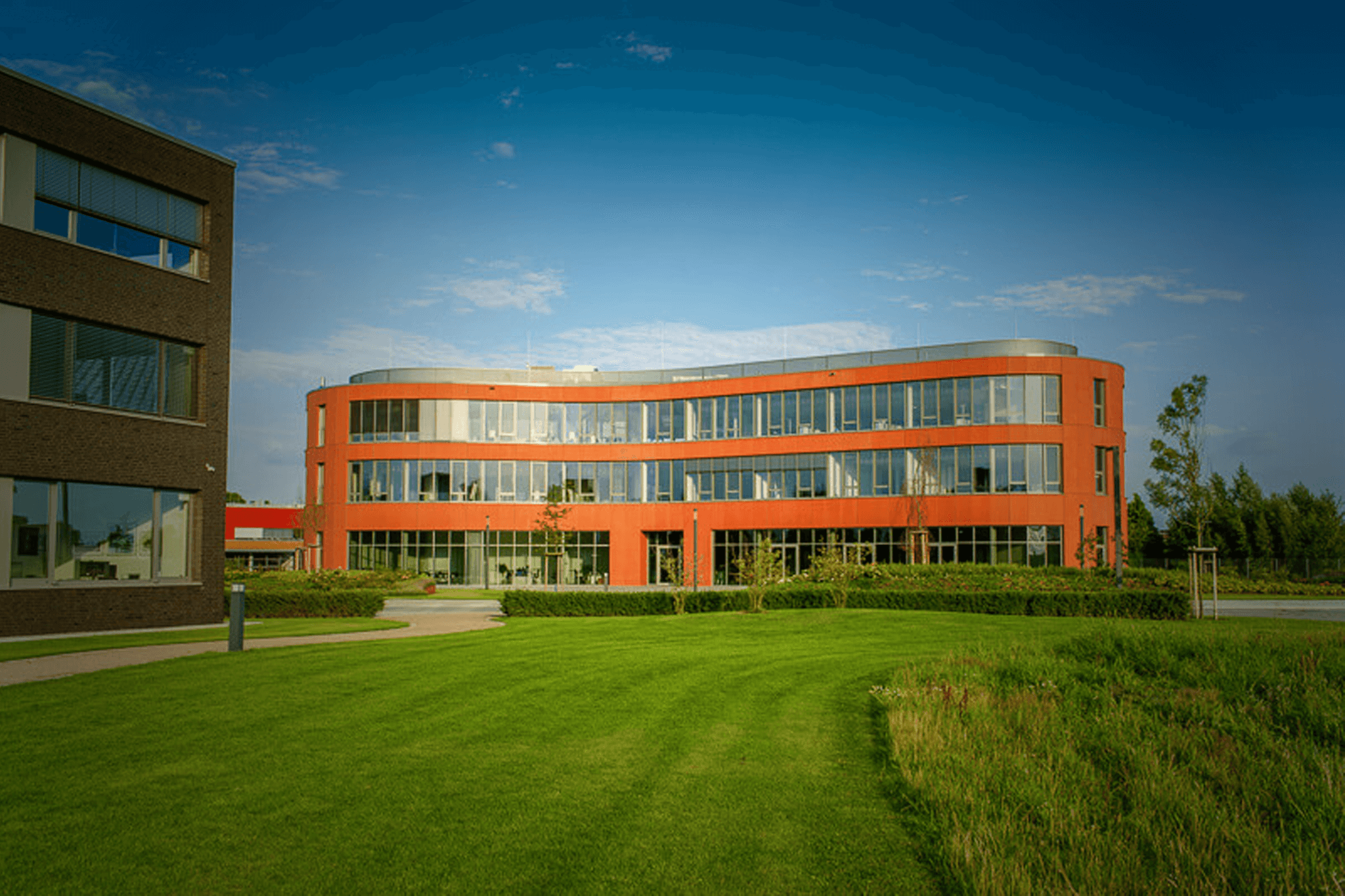 Aufnahme vom d.velop Zentralgebäude auf dem d.velop Campus