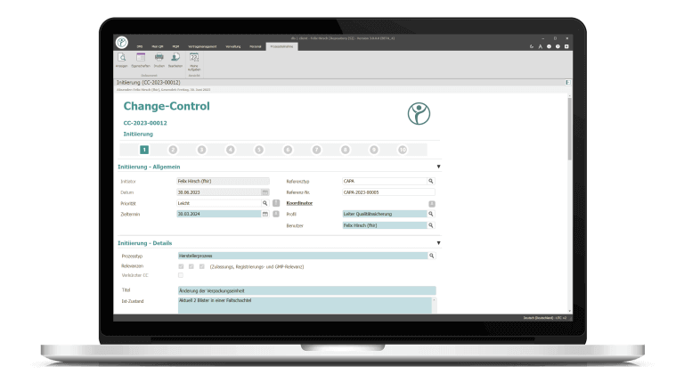 Notebook auf dem der QM-Prozess Change Control der Digital Life Sciences abgebildet wird