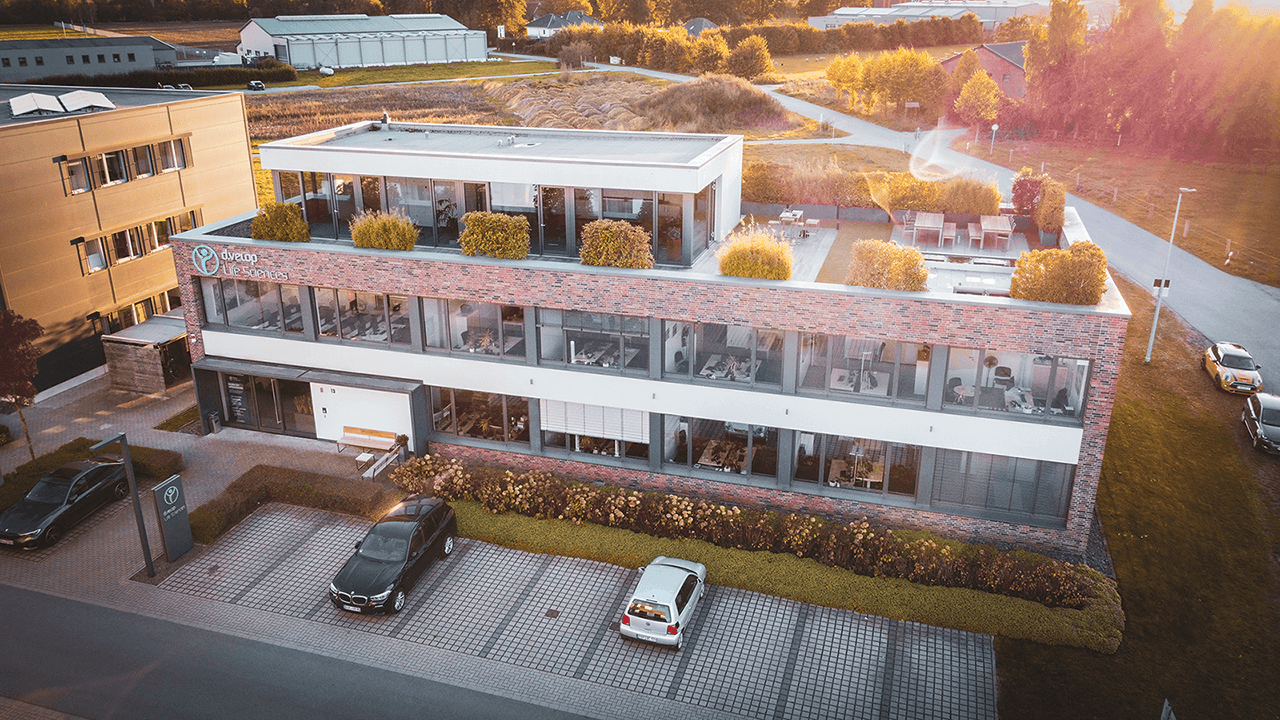 Thumbnail Video Firmengebäude Digital Life Sciences